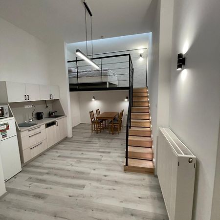 Szekely Apartment Near Deak Ferenc Square With Free Parking In Garage Budapest Exterior photo